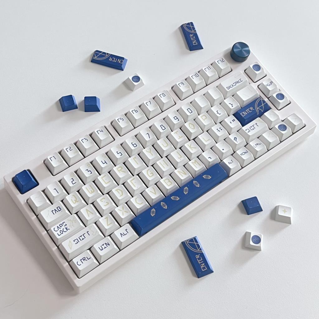 132 tasti Constellation Cherry - Keyboard Gaming Blue Switch recensione e prezzo