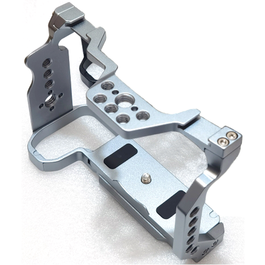 Topcine Gabbia per fotocamera  - Aluminum Case 65 recensione e prezzo