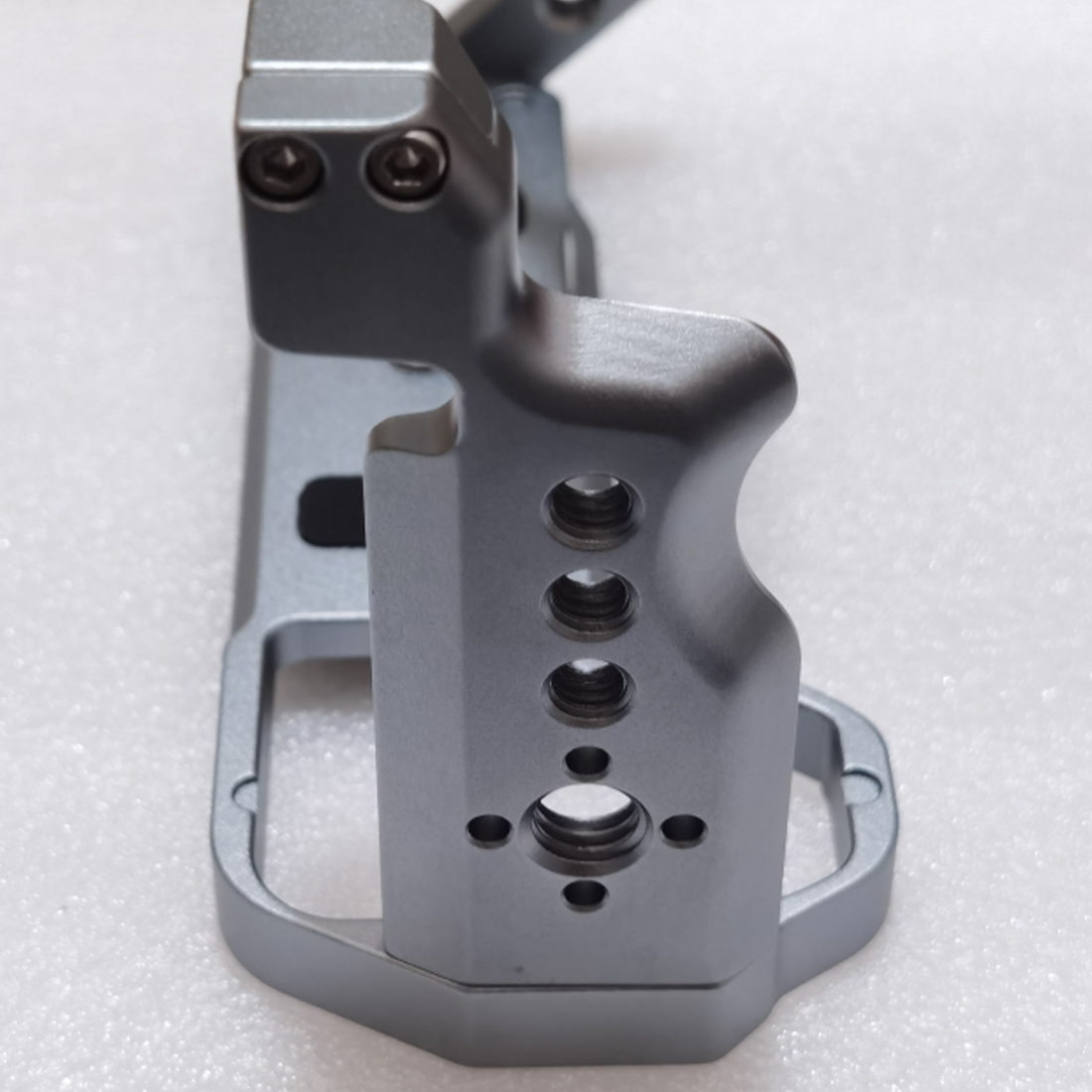 Topcine Gabbia per fotocamera  - Aluminum Case 65 recensione e prezzo